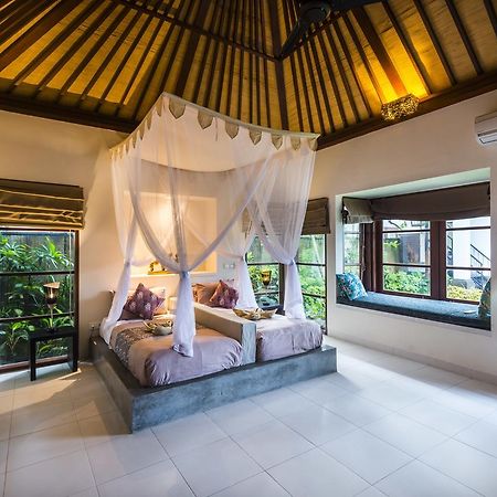 Villa Ayode Selemadeg Buitenkant foto